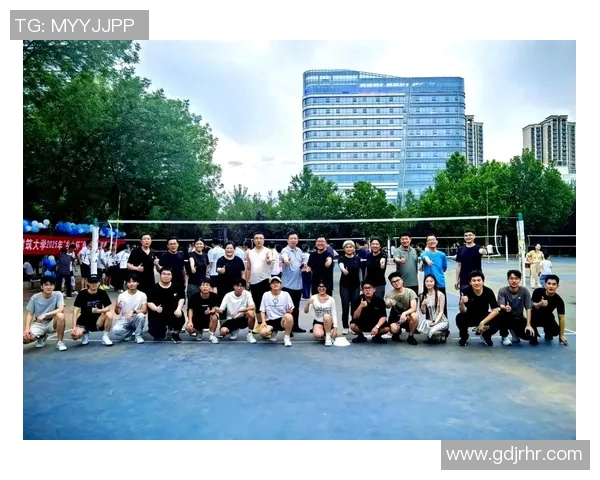 成都排球队的奋斗与荣耀：一段排球精神的真实记录与突破之旅